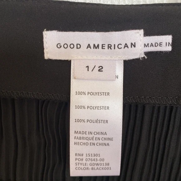 Good American long sleeved cutout plisse dress (black) small - Picture 7 of 8